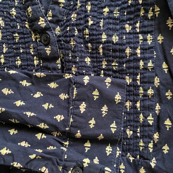 Gap 1/4 button long sleeve top w pleats sz Large - Picture 2 of 6